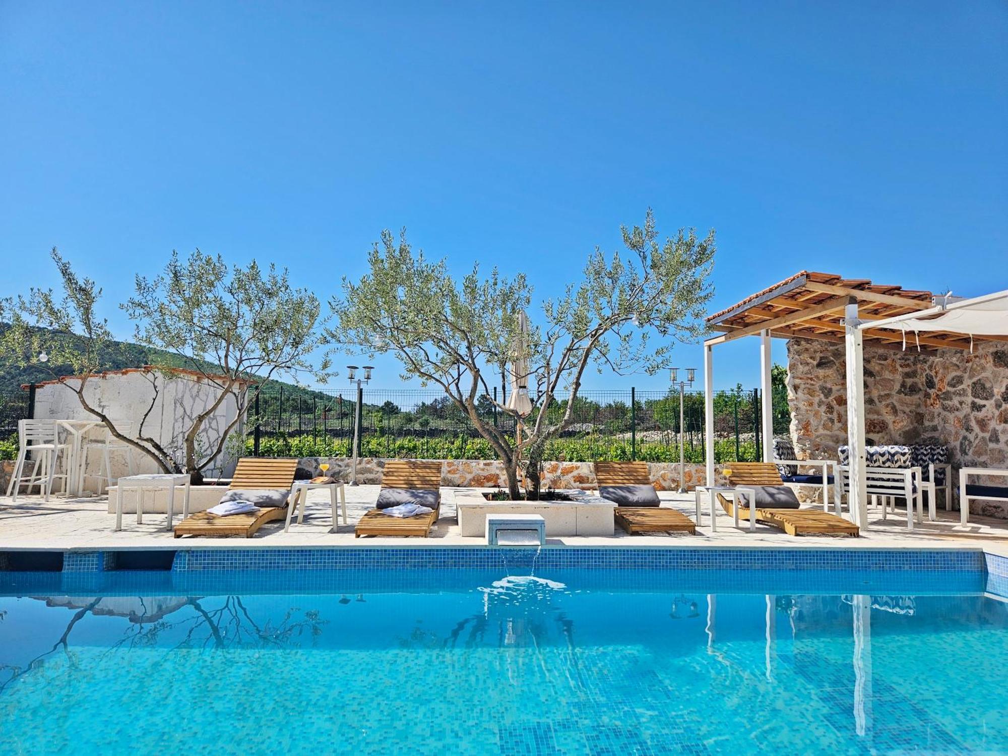 Flamingo - House With Private Pool Villa Gornji Seget Exterior photo